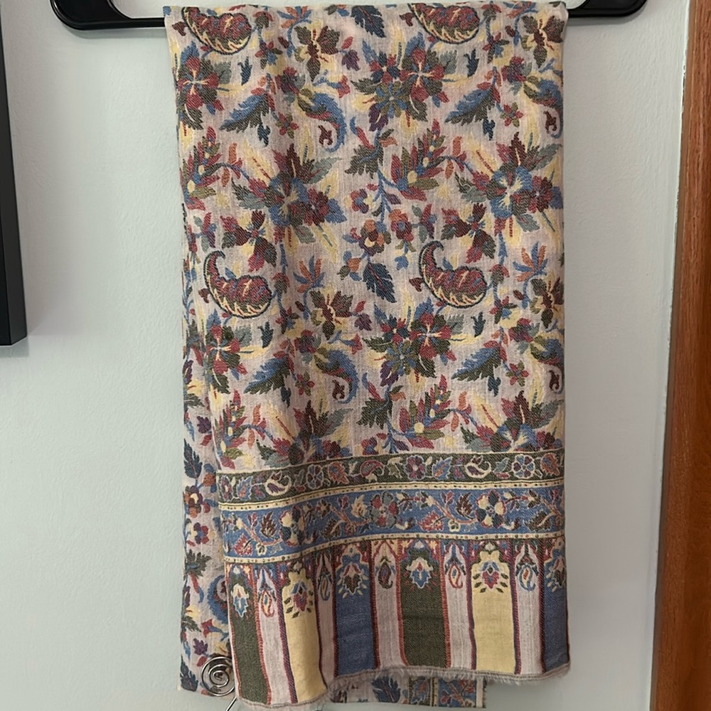 Pashmina shawl new no tag